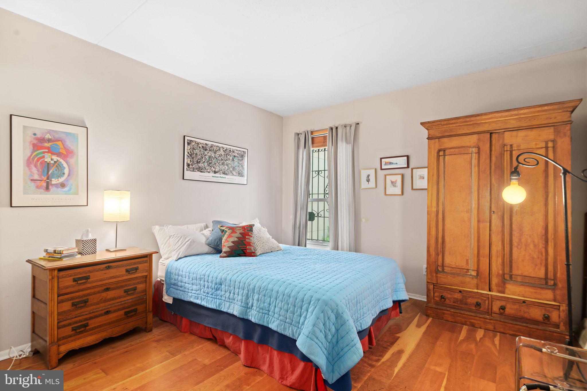 SOCIETY HILL - Residential