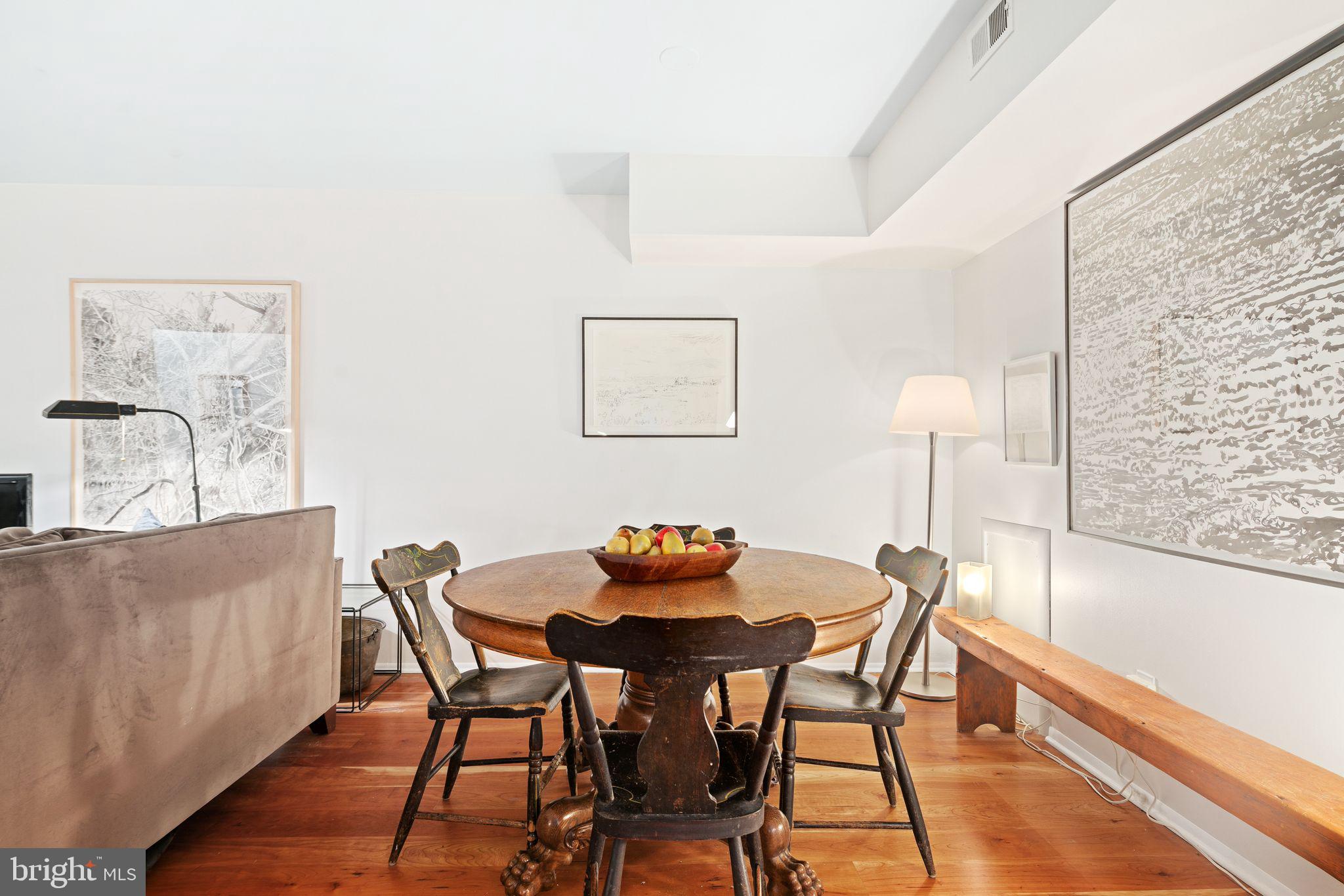 SOCIETY HILL - Residential