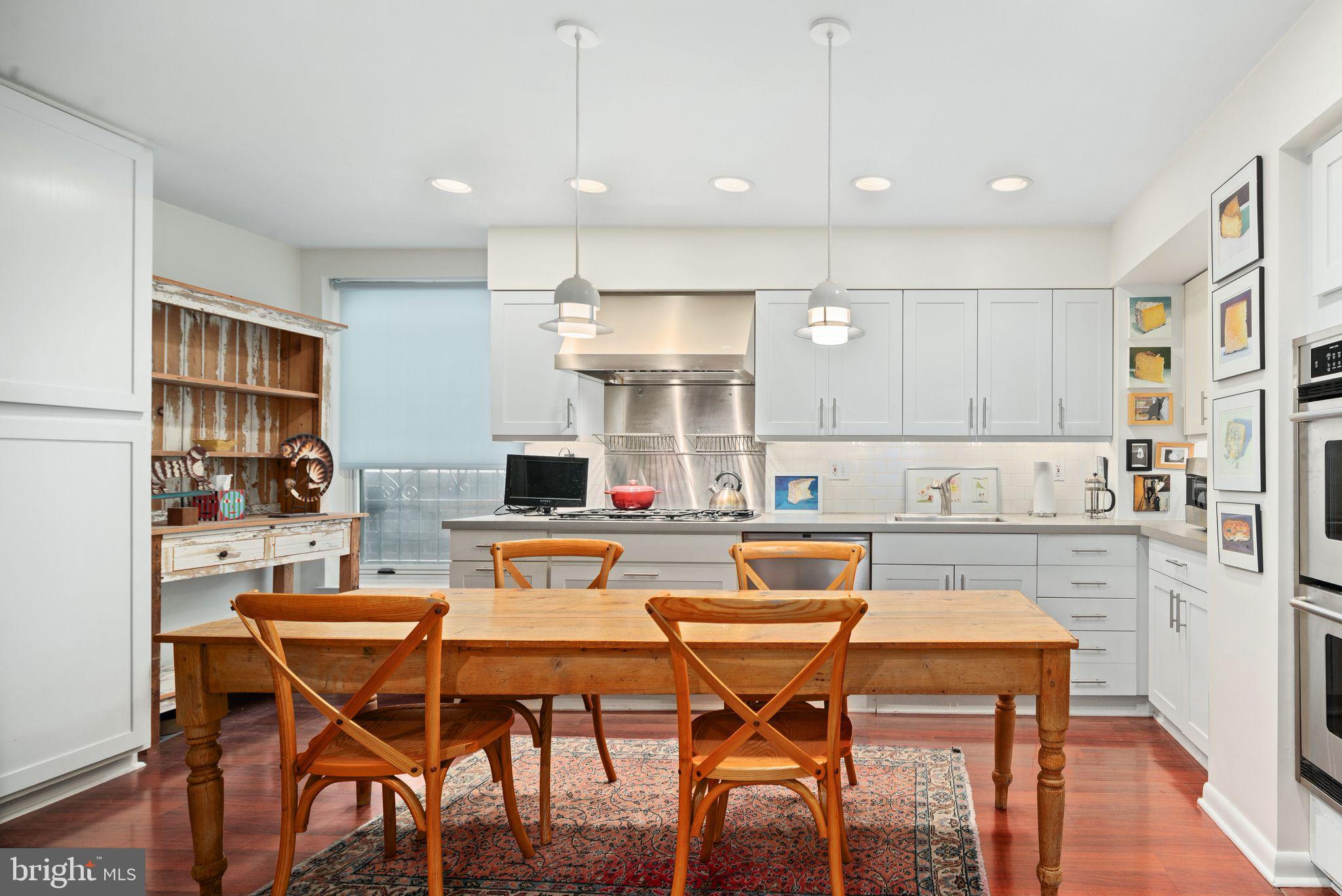 SOCIETY HILL - Residential