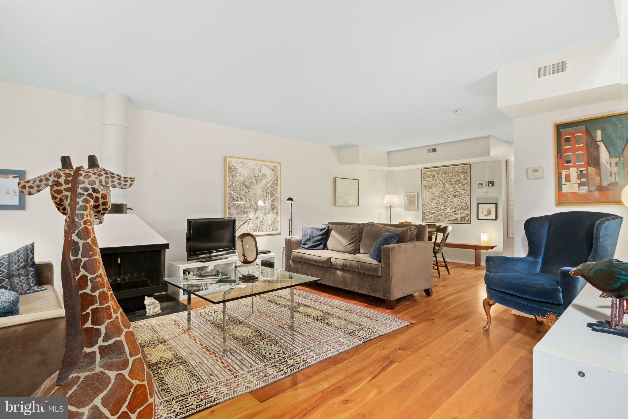 SOCIETY HILL - Residential