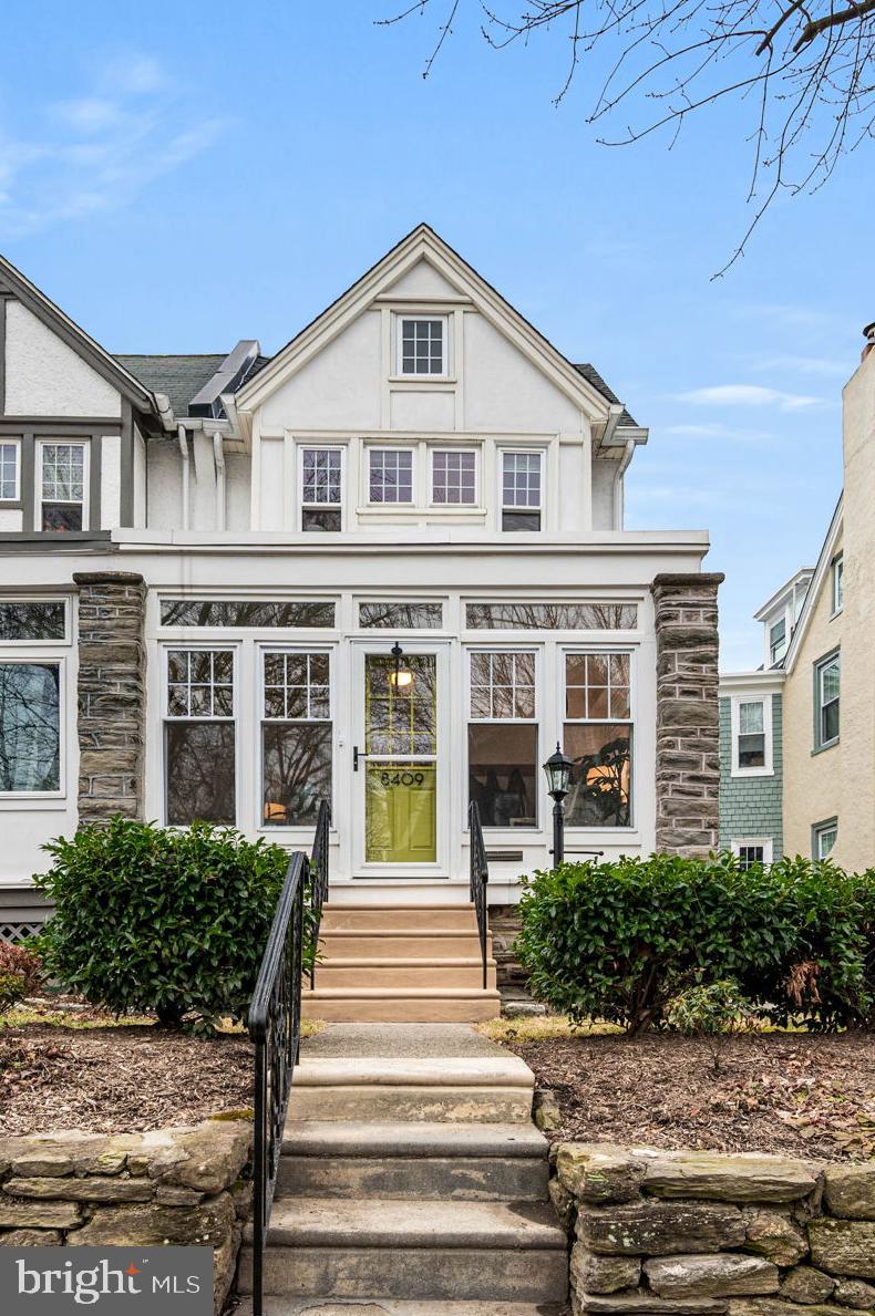 8409 ANDERSON STREET