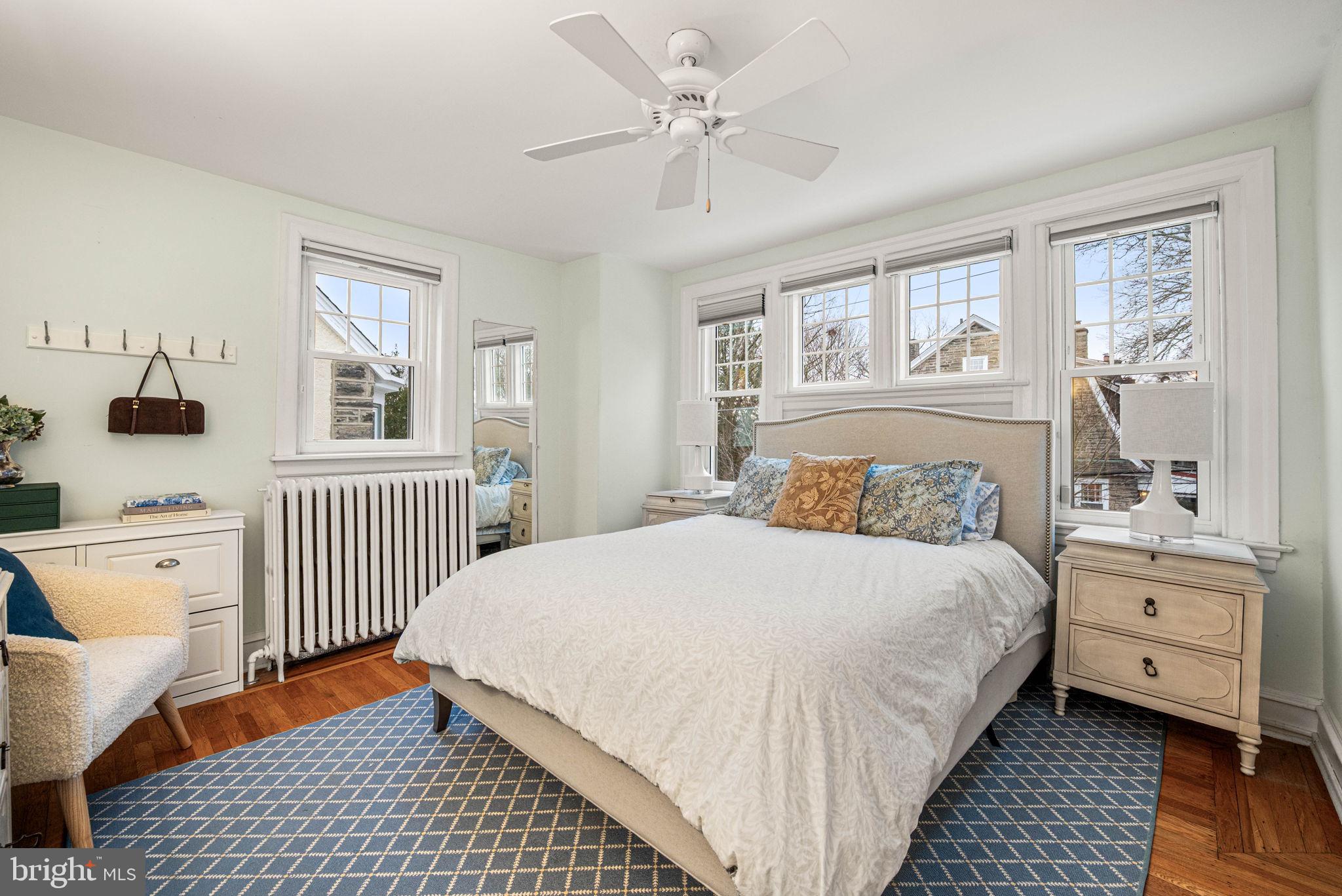 CHESTNUT HILL - Residential