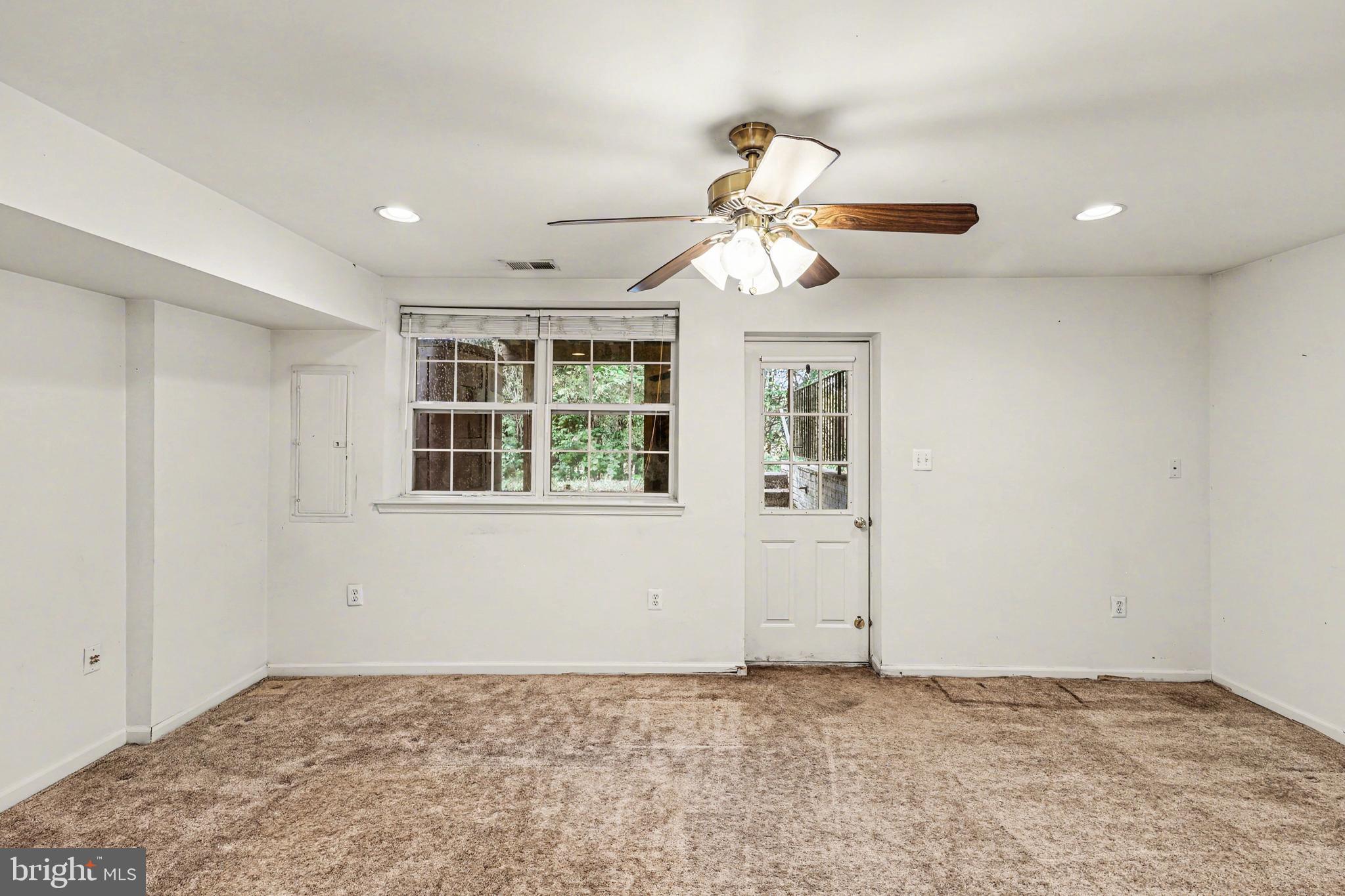 PRINCETON WOODS - Residential