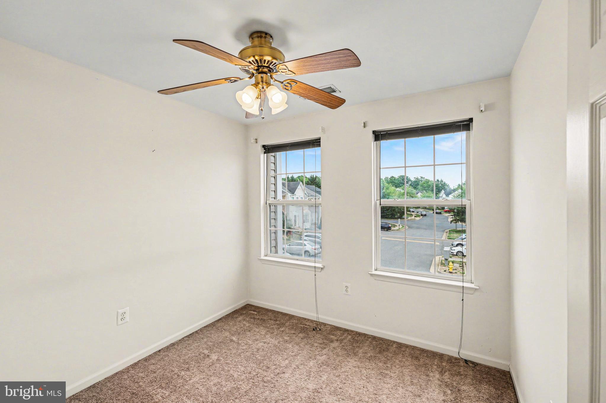 PRINCETON WOODS - Residential