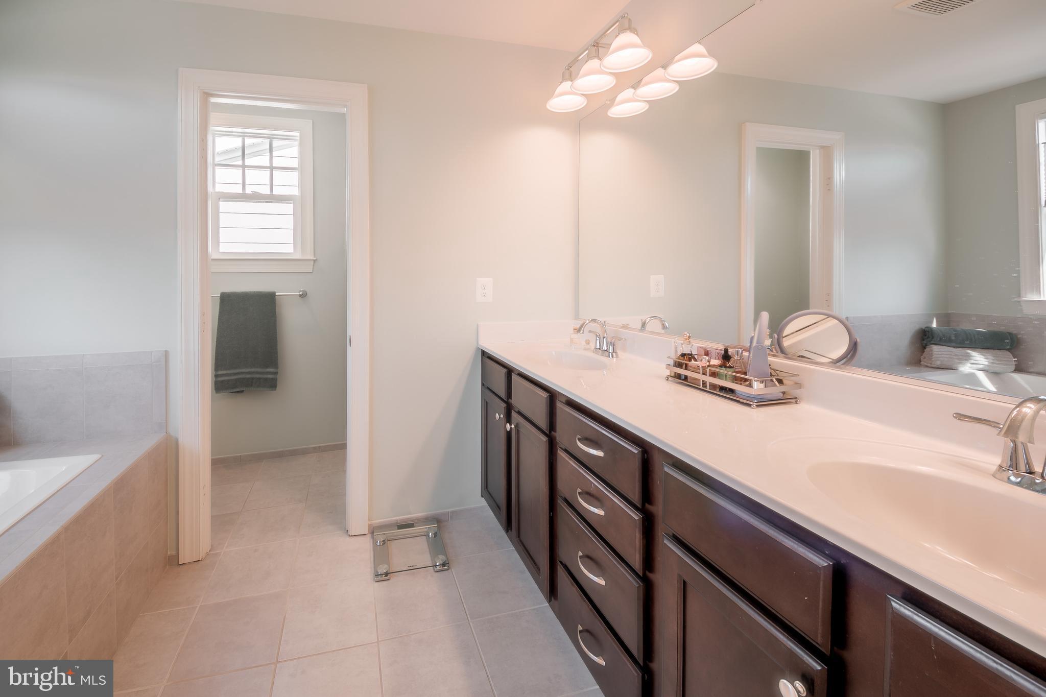 GIBSONS GRANT - Residential