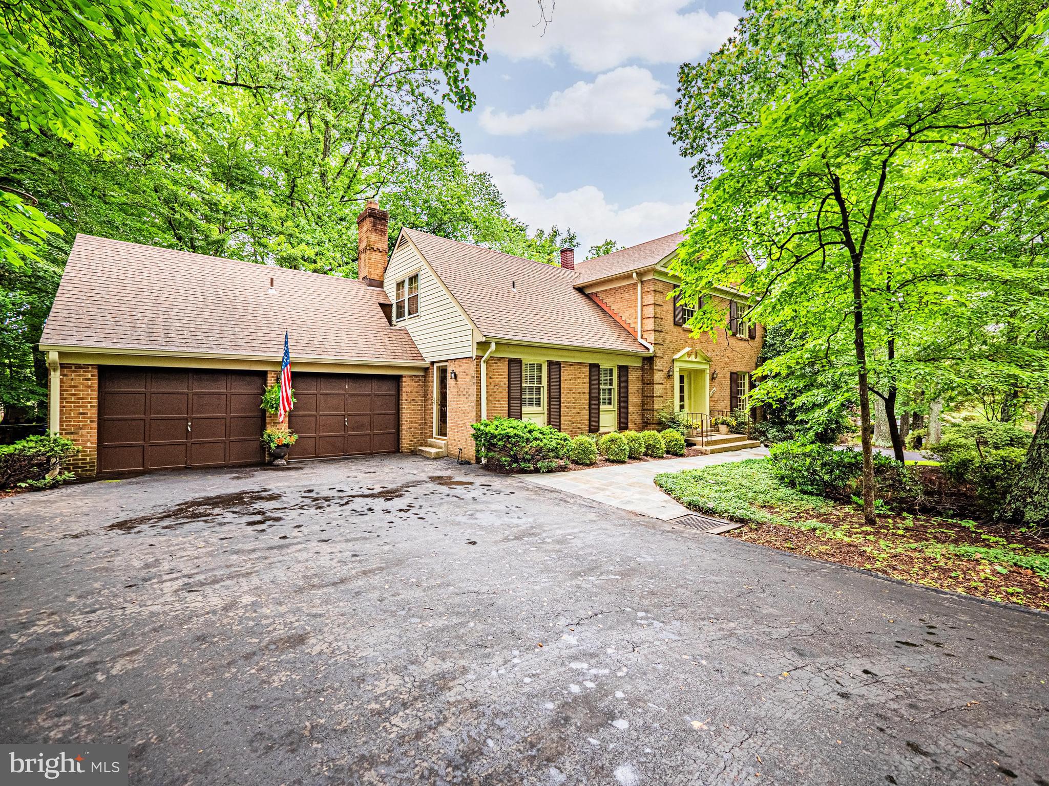 11904 HUNTING RIDGE COURT