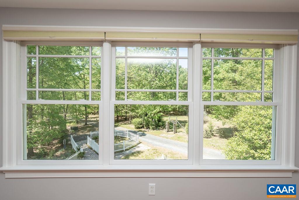 SEVEN OAKS - Residential