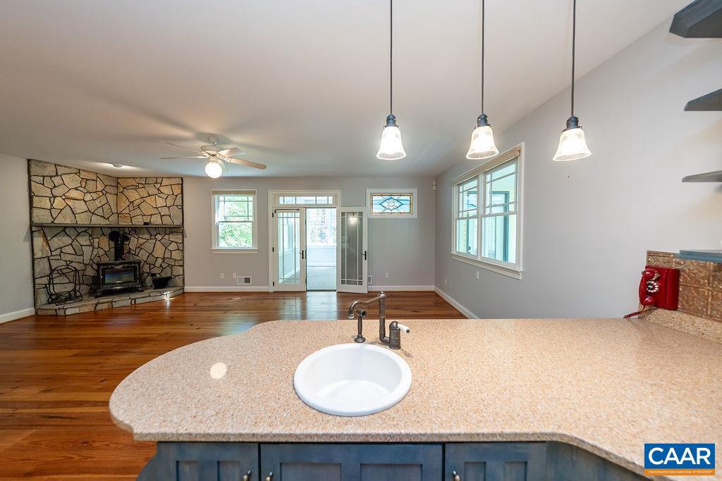 SEVEN OAKS - Residential