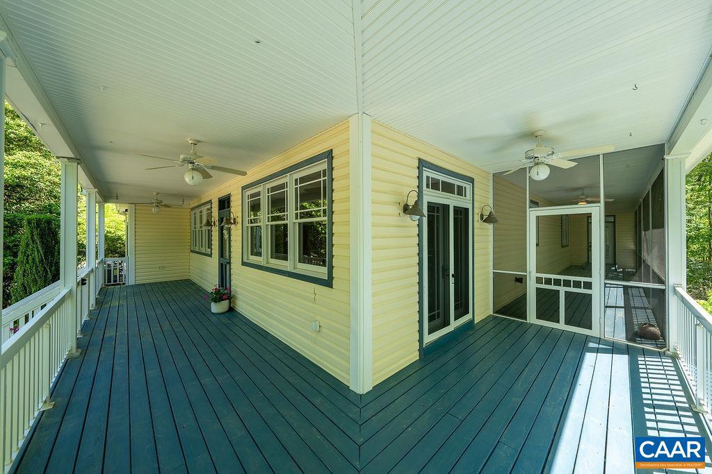 SEVEN OAKS - Residential