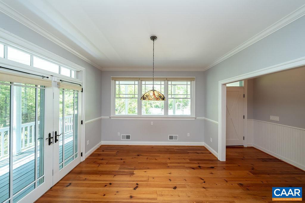 SEVEN OAKS - Residential