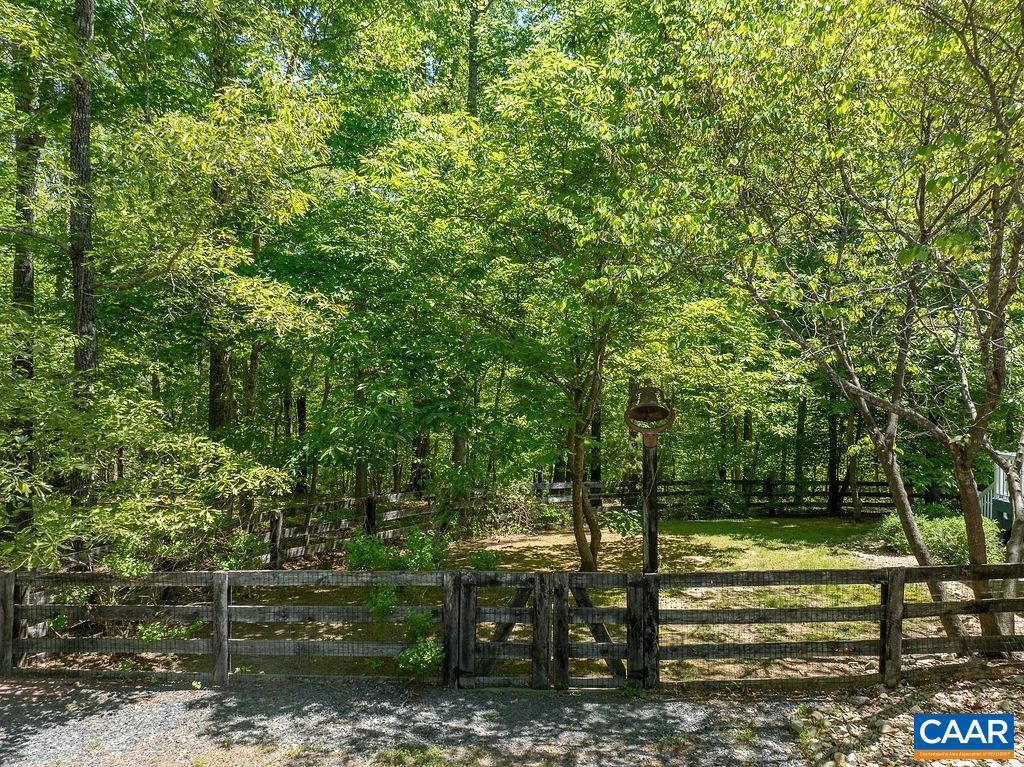 SEVEN OAKS - Residential