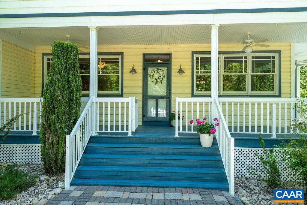 SEVEN OAKS - Residential