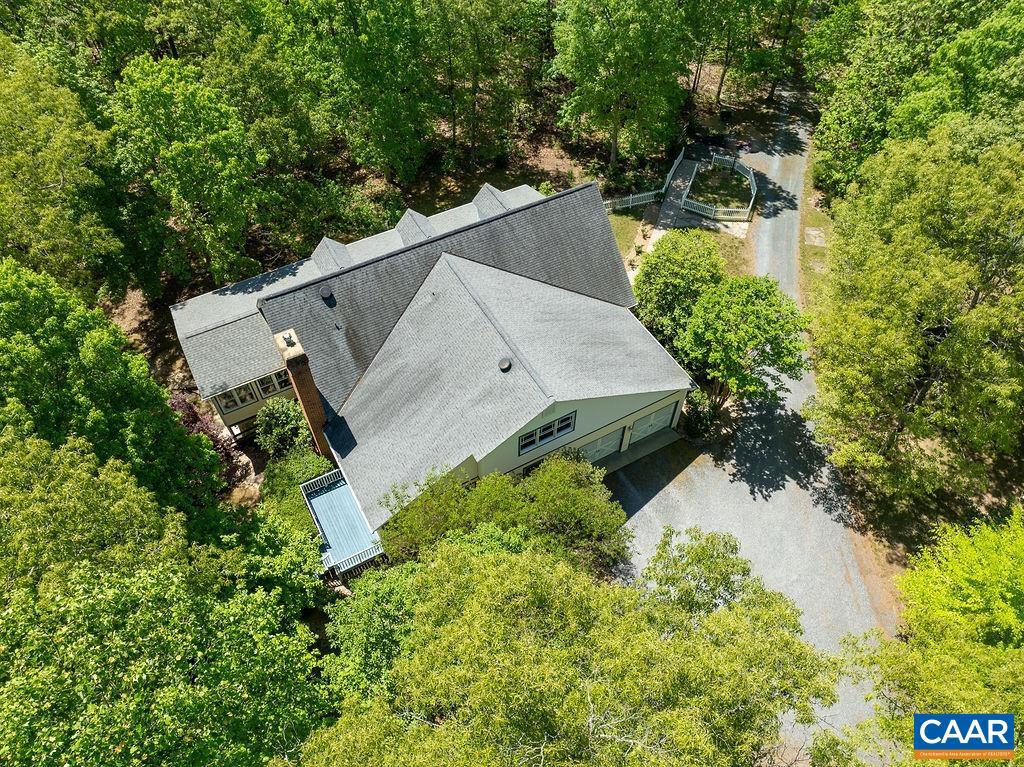 SEVEN OAKS - Residential