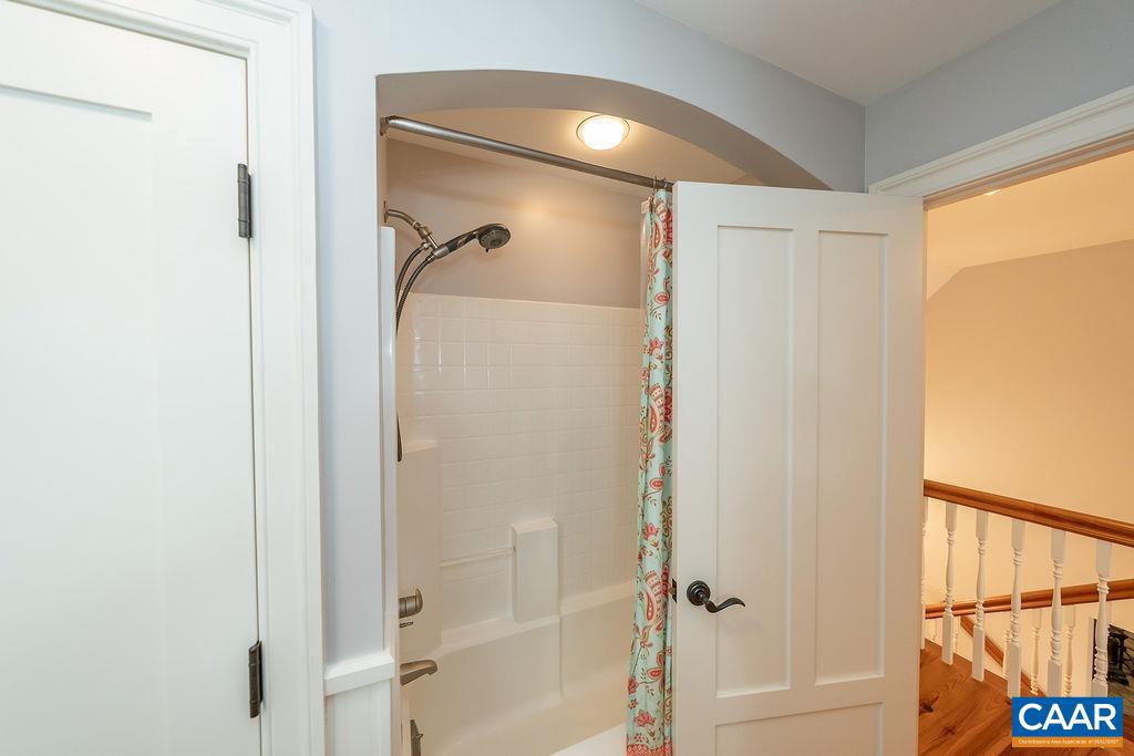 SEVEN OAKS - Residential