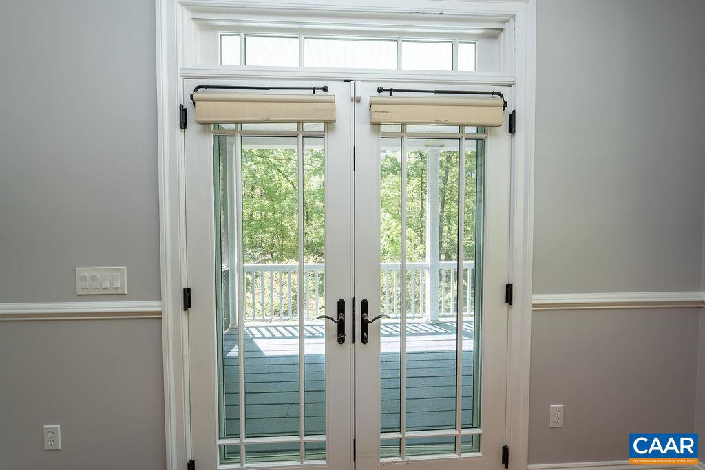 SEVEN OAKS - Residential