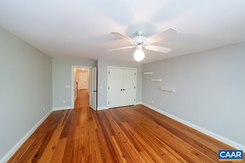 SEVEN OAKS - Residential