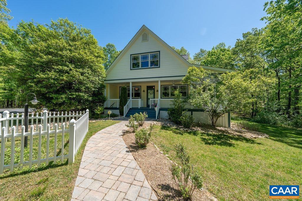 SEVEN OAKS - Residential