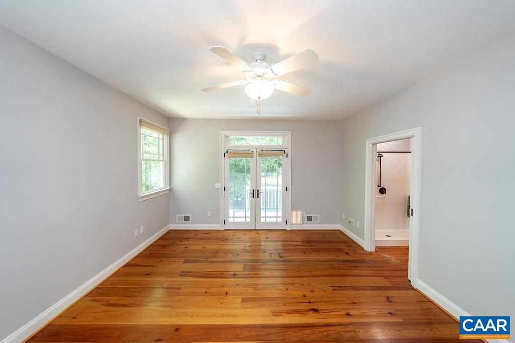 SEVEN OAKS - Residential