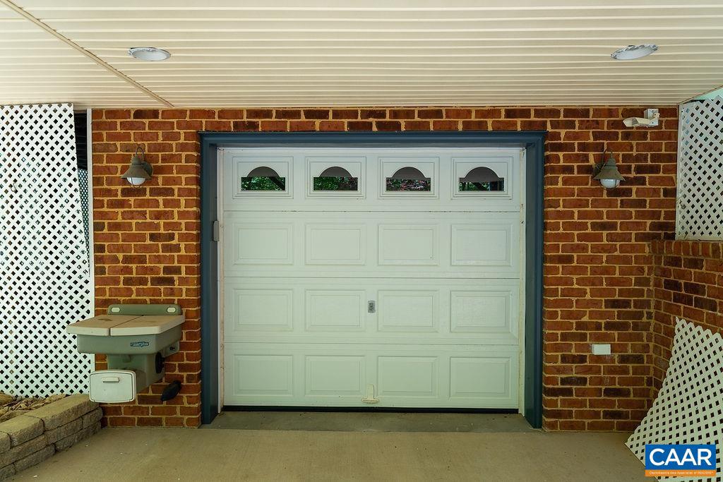 SEVEN OAKS - Residential