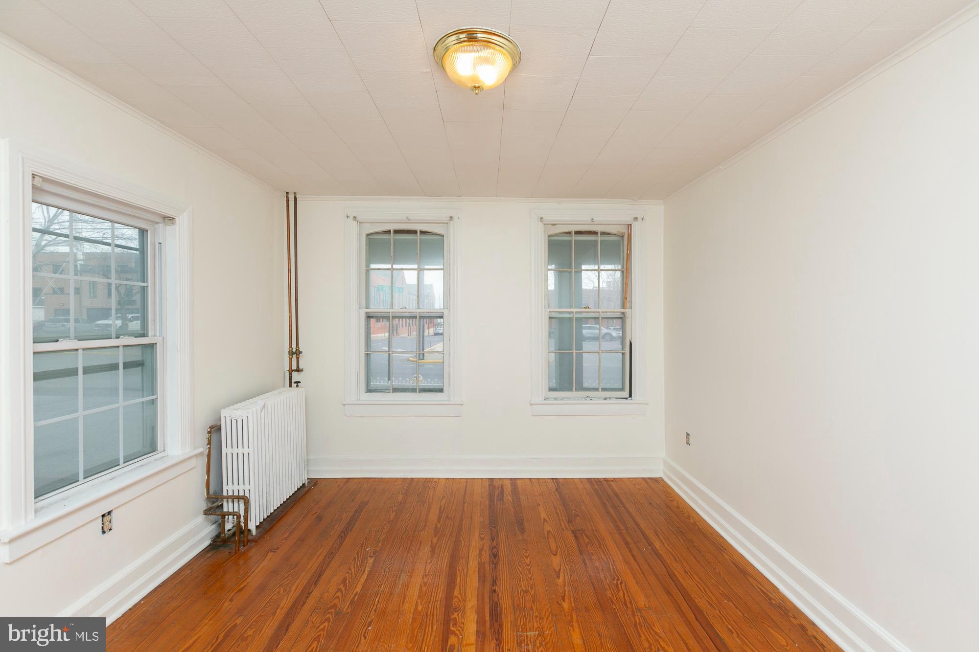 401 RALEIGH S