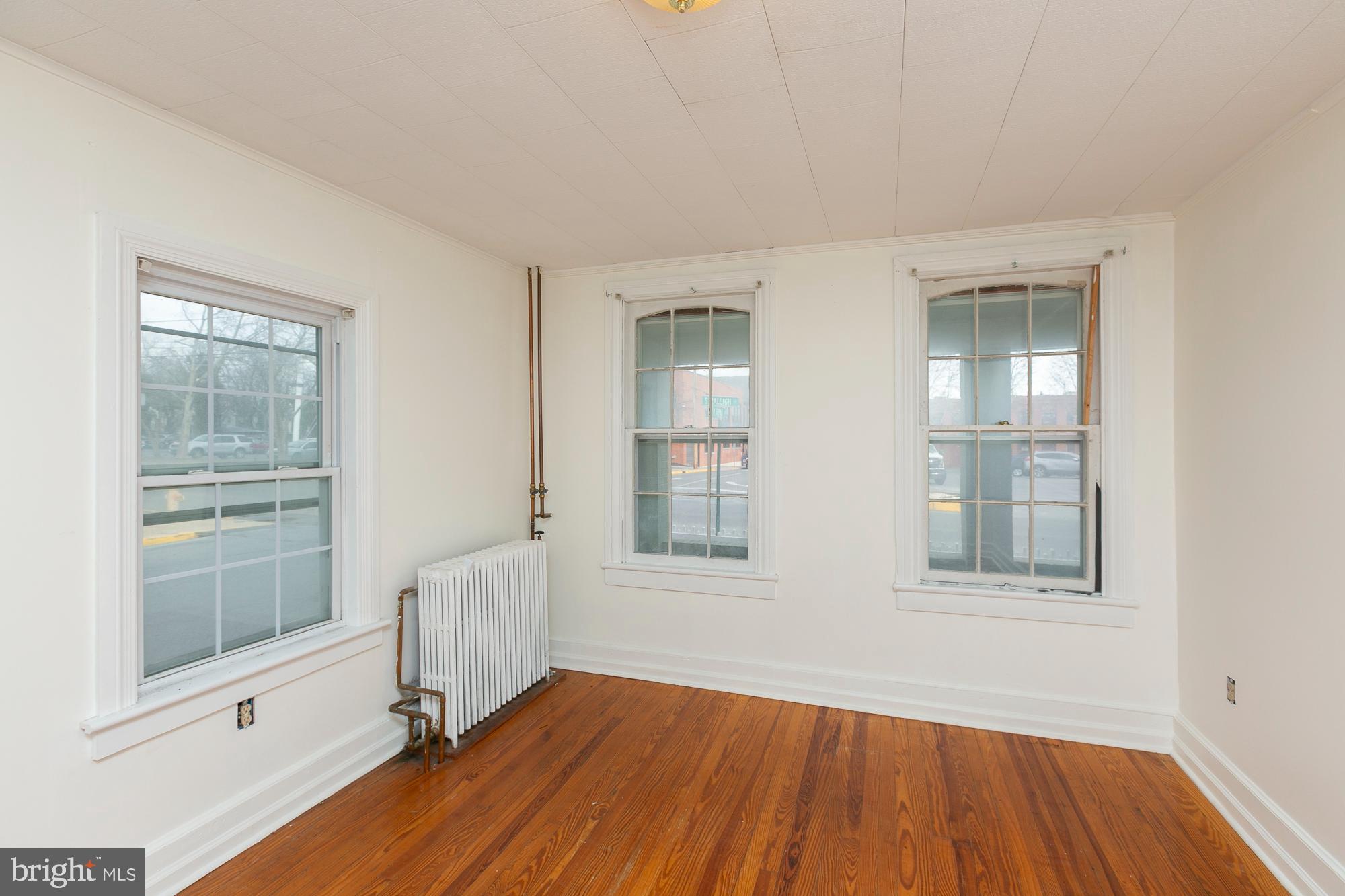 401 RALEIGH S