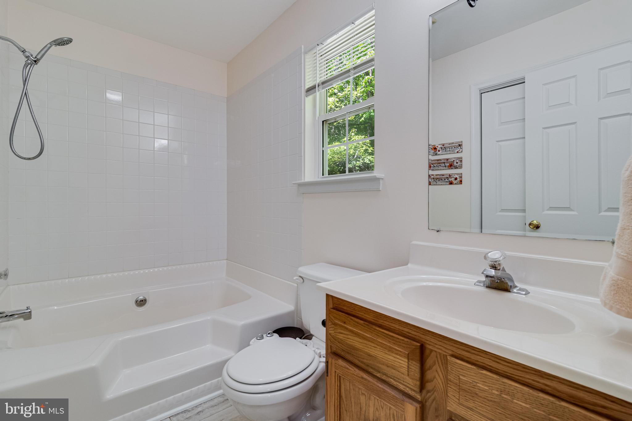 SUMMITT HILL - Residential