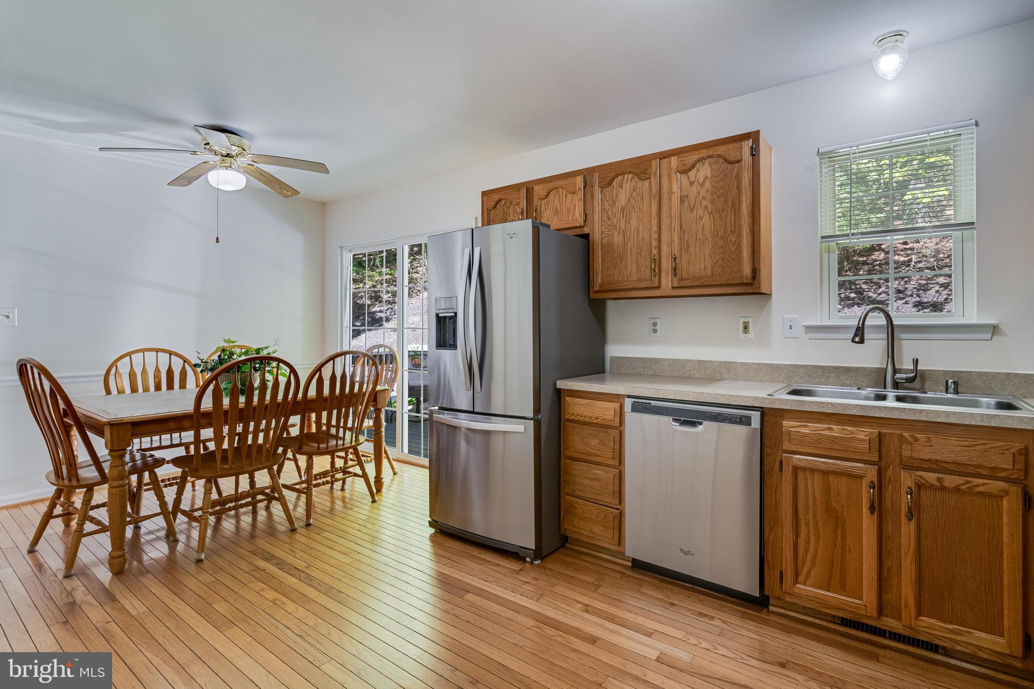 SUMMITT HILL - Residential