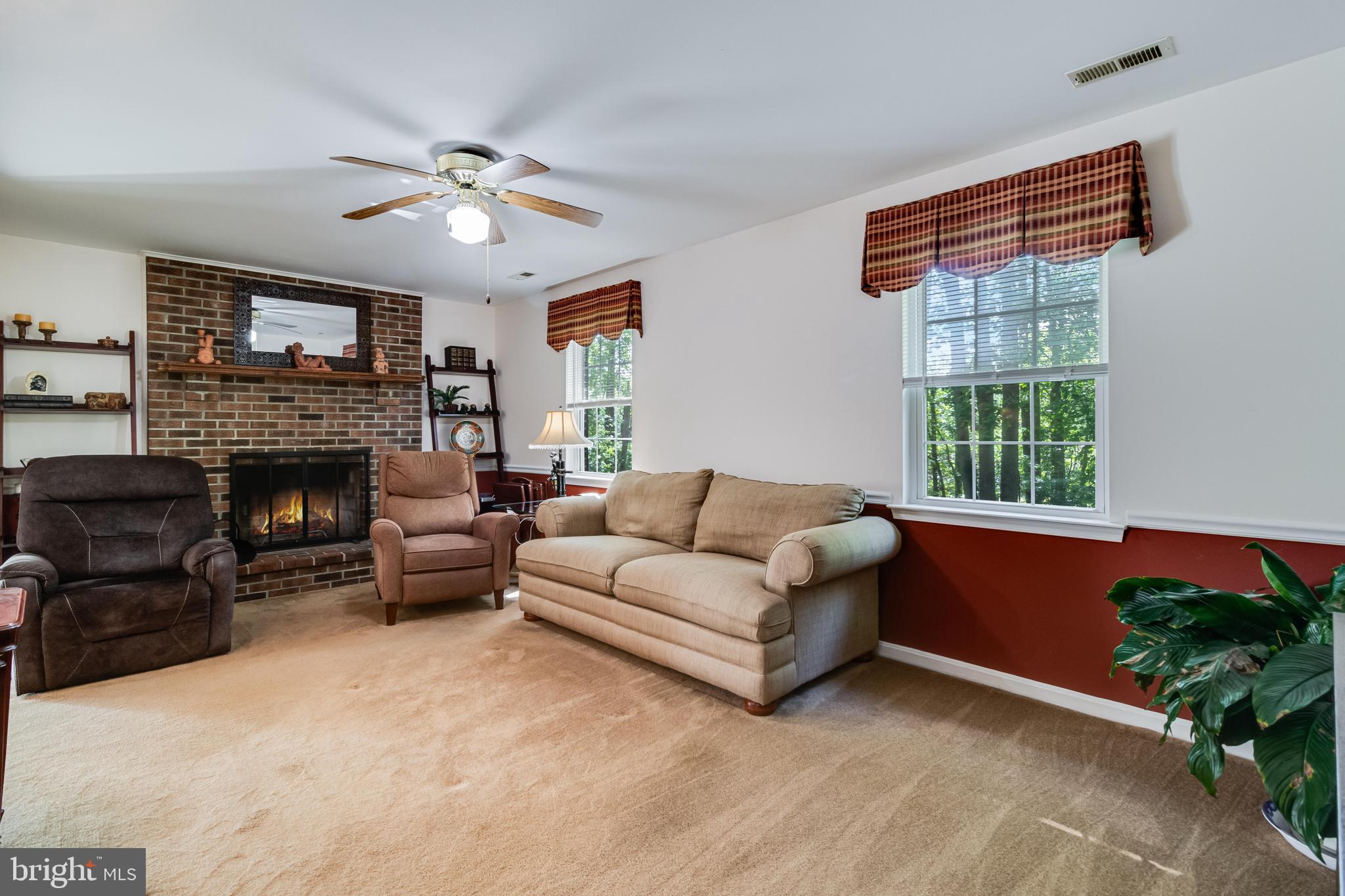 SUMMITT HILL - Residential