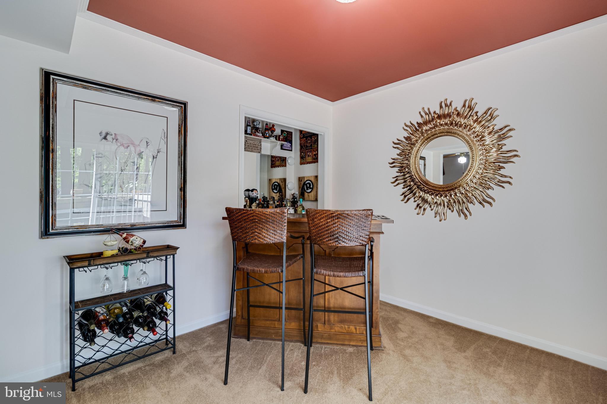 SUMMITT HILL - Residential