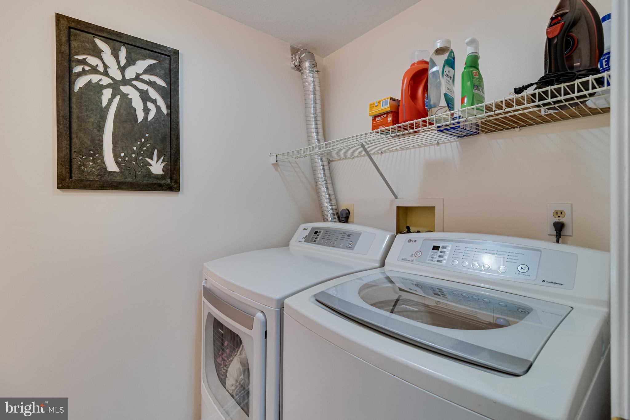 SUMMITT HILL - Residential