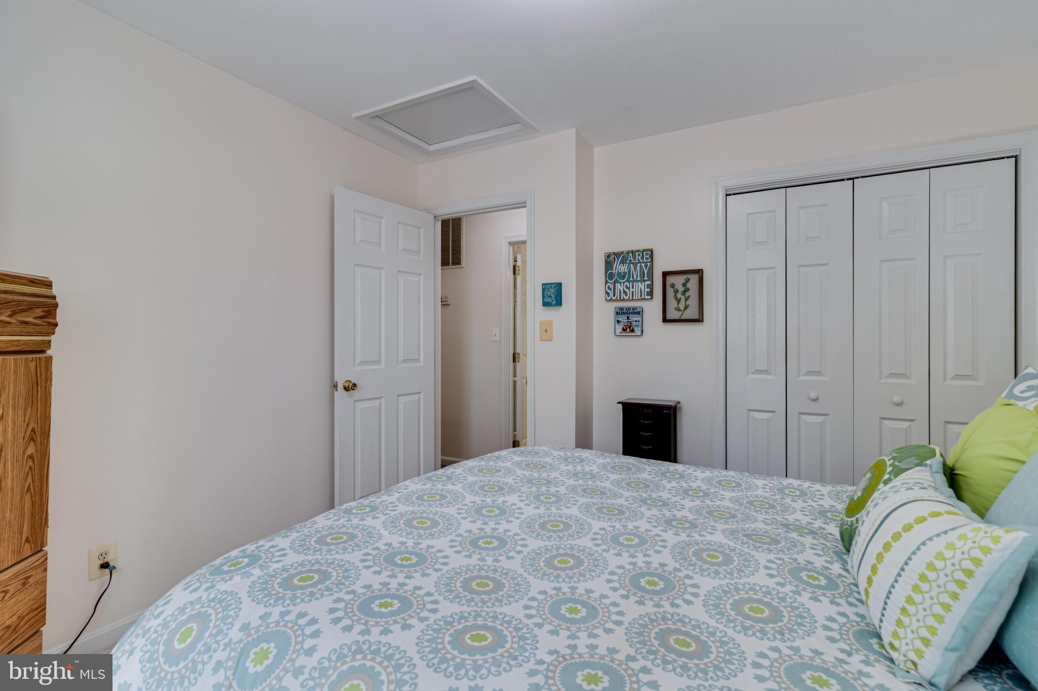 SUMMITT HILL - Residential