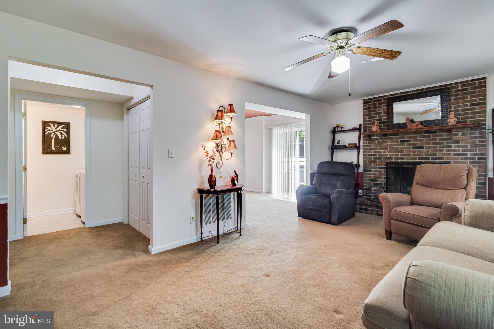 SUMMITT HILL - Residential