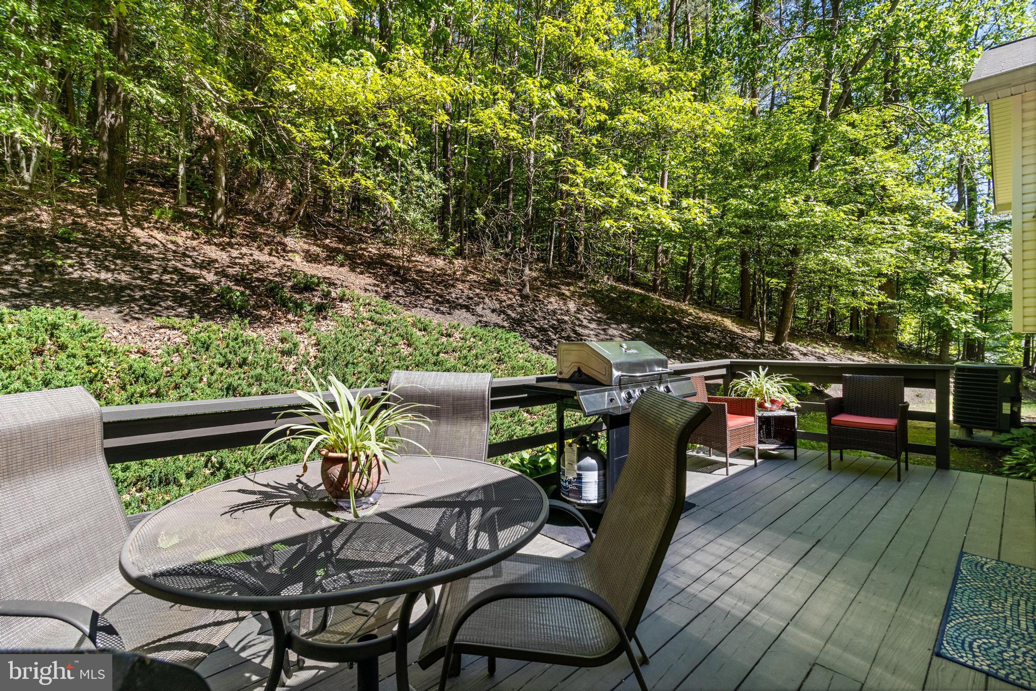 SUMMITT HILL - Residential