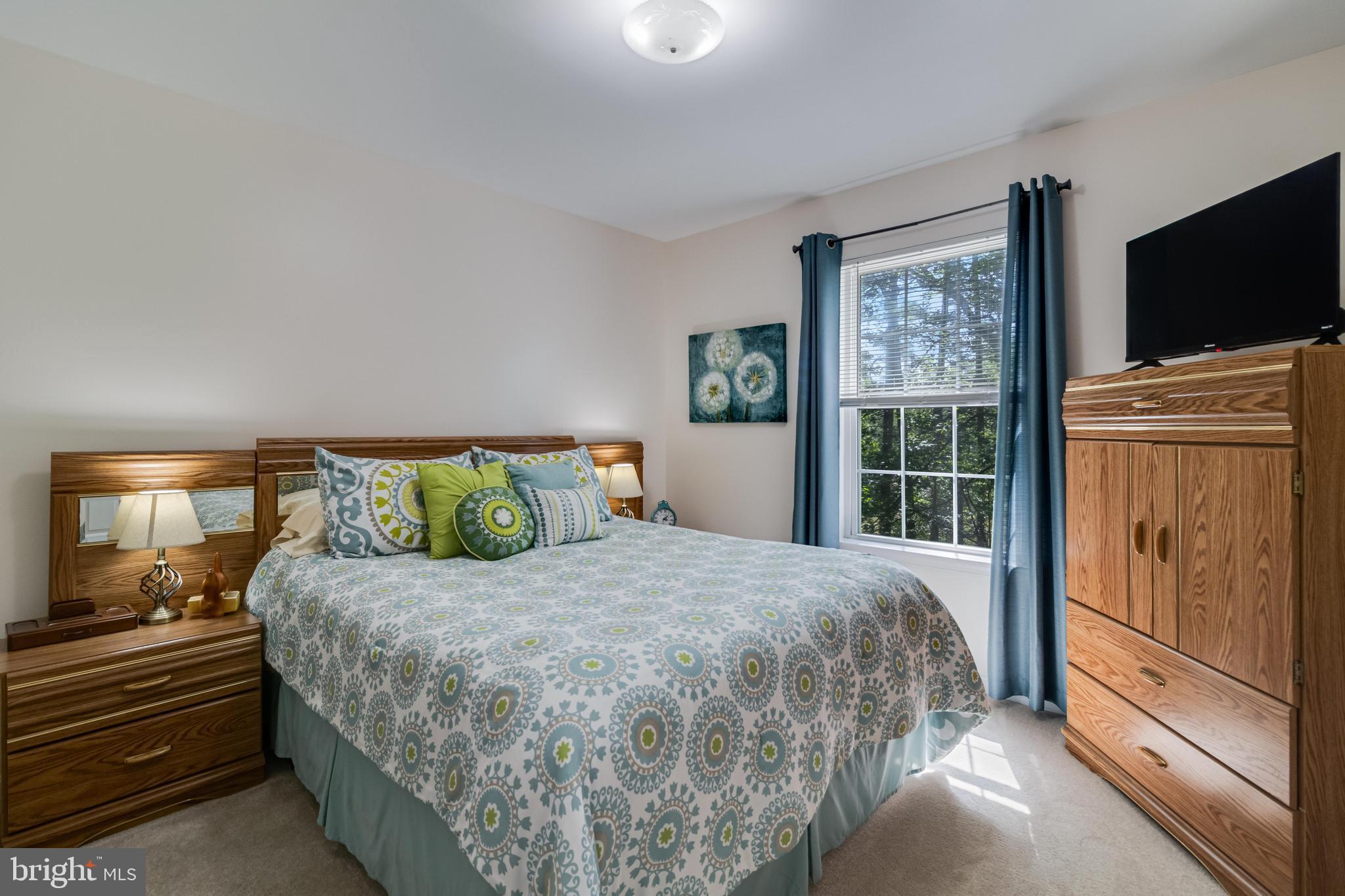 SUMMITT HILL - Residential