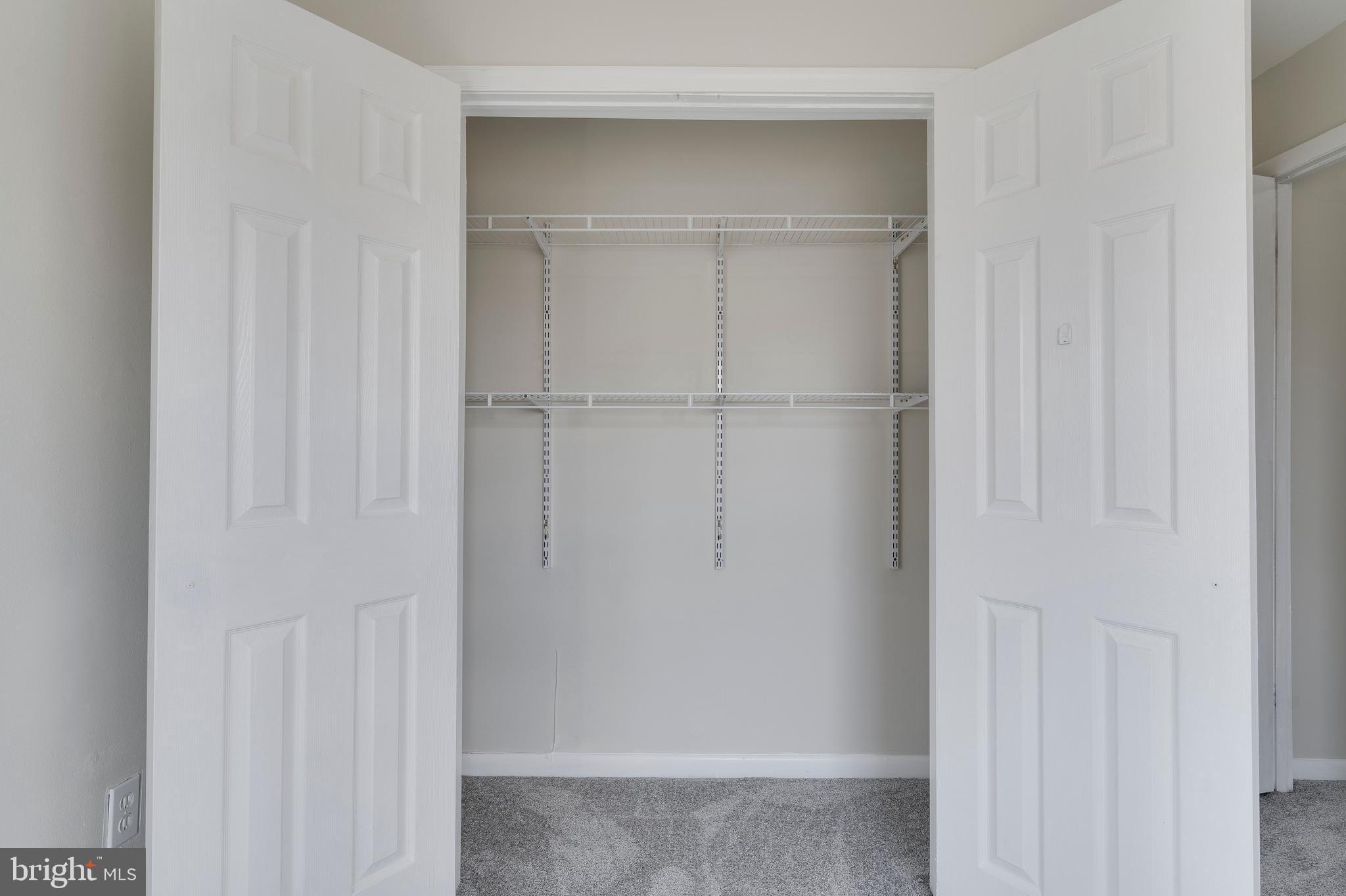 WHISKEY BOTTOM - Residential