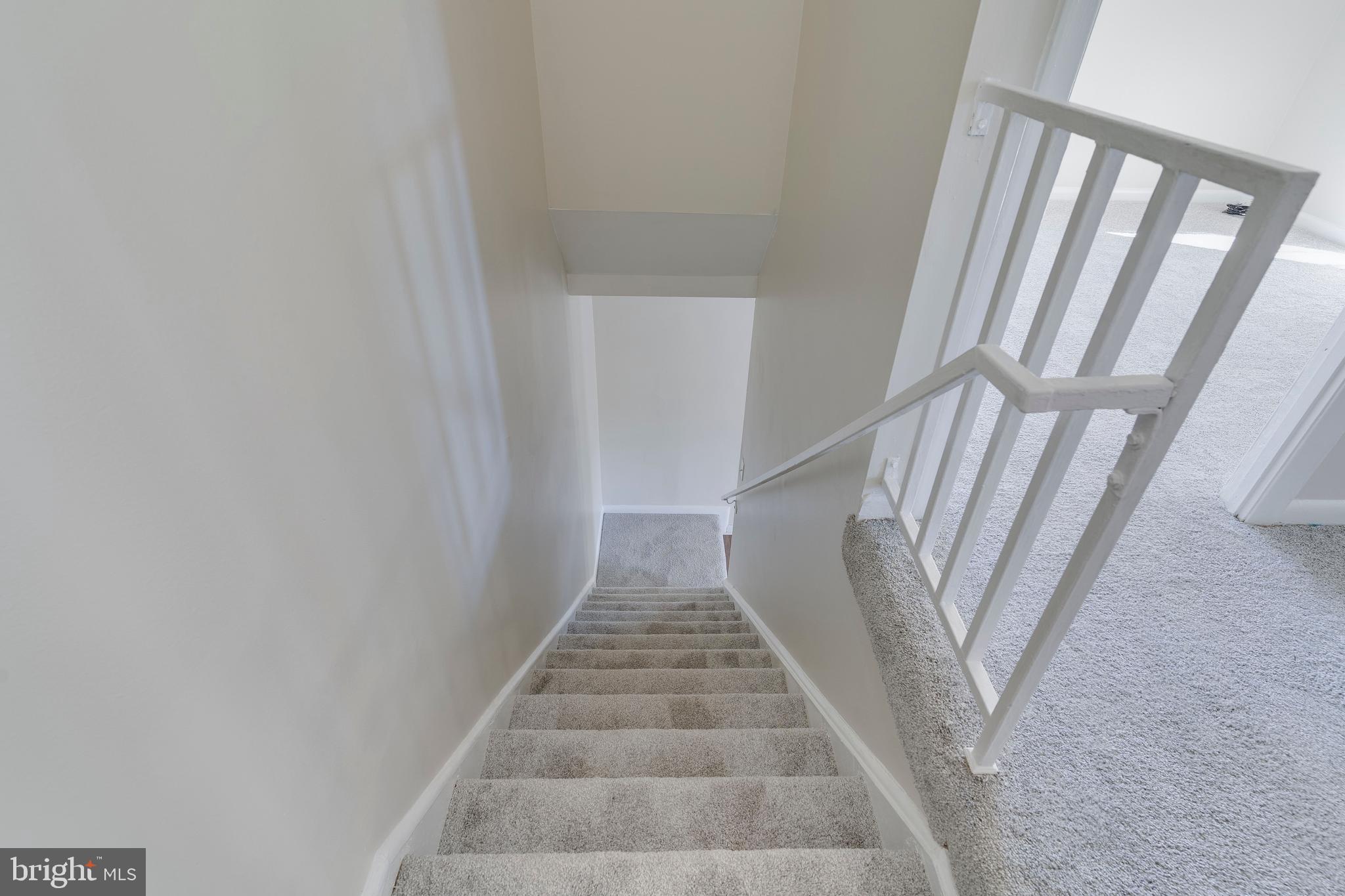 WHISKEY BOTTOM - Residential