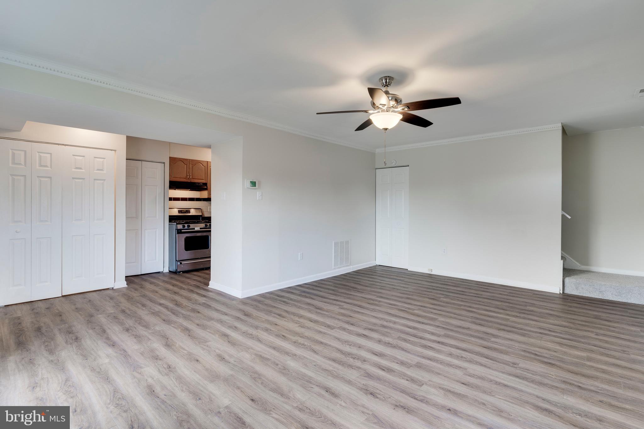 WHISKEY BOTTOM - Residential