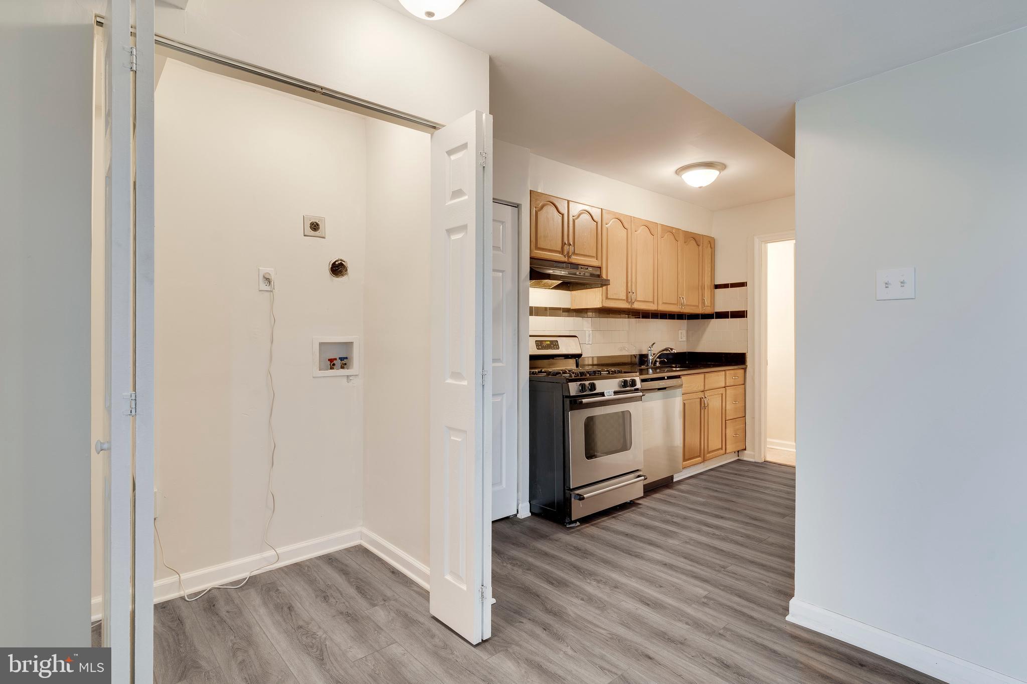 WHISKEY BOTTOM - Residential