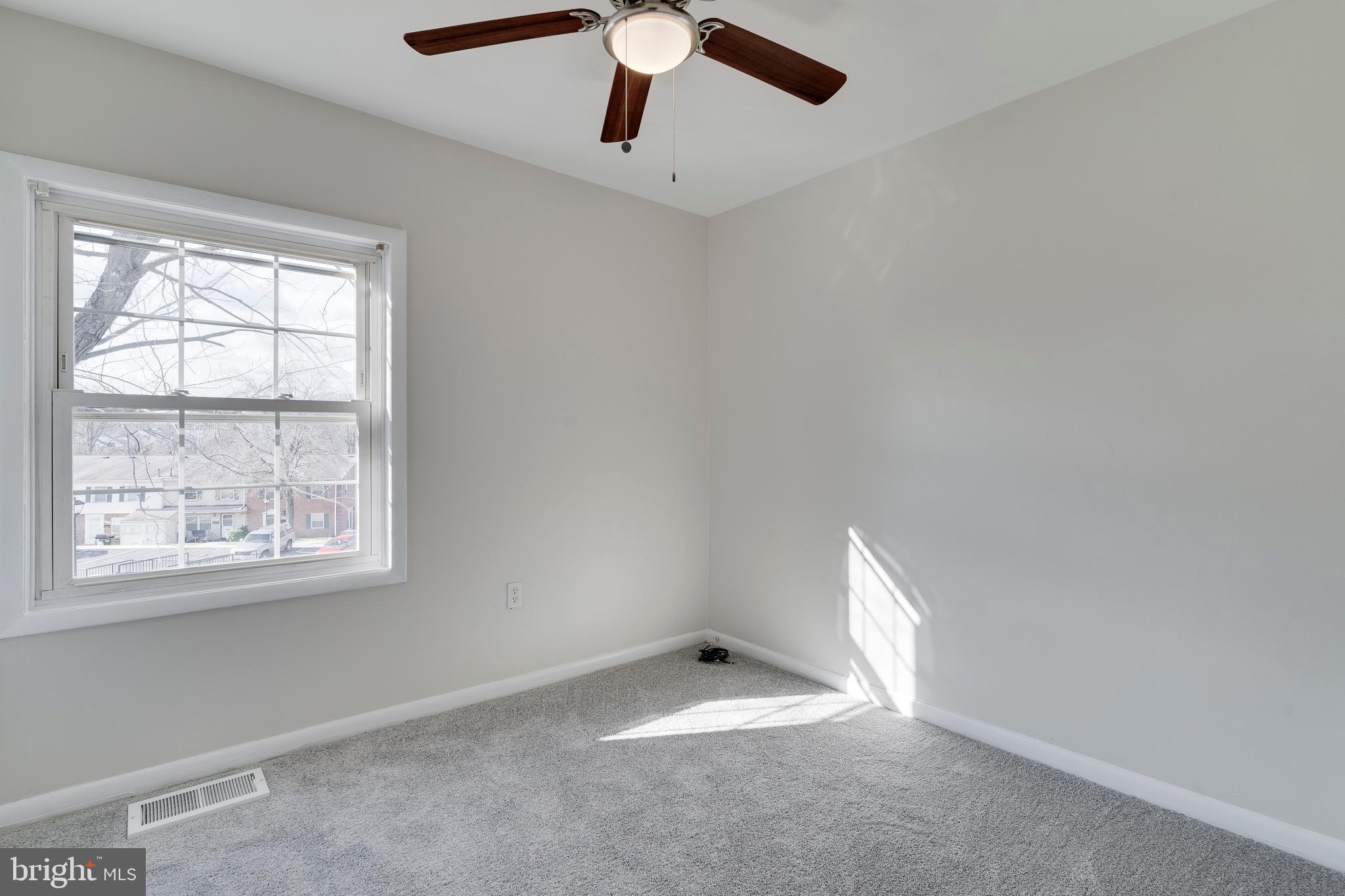 WHISKEY BOTTOM - Residential