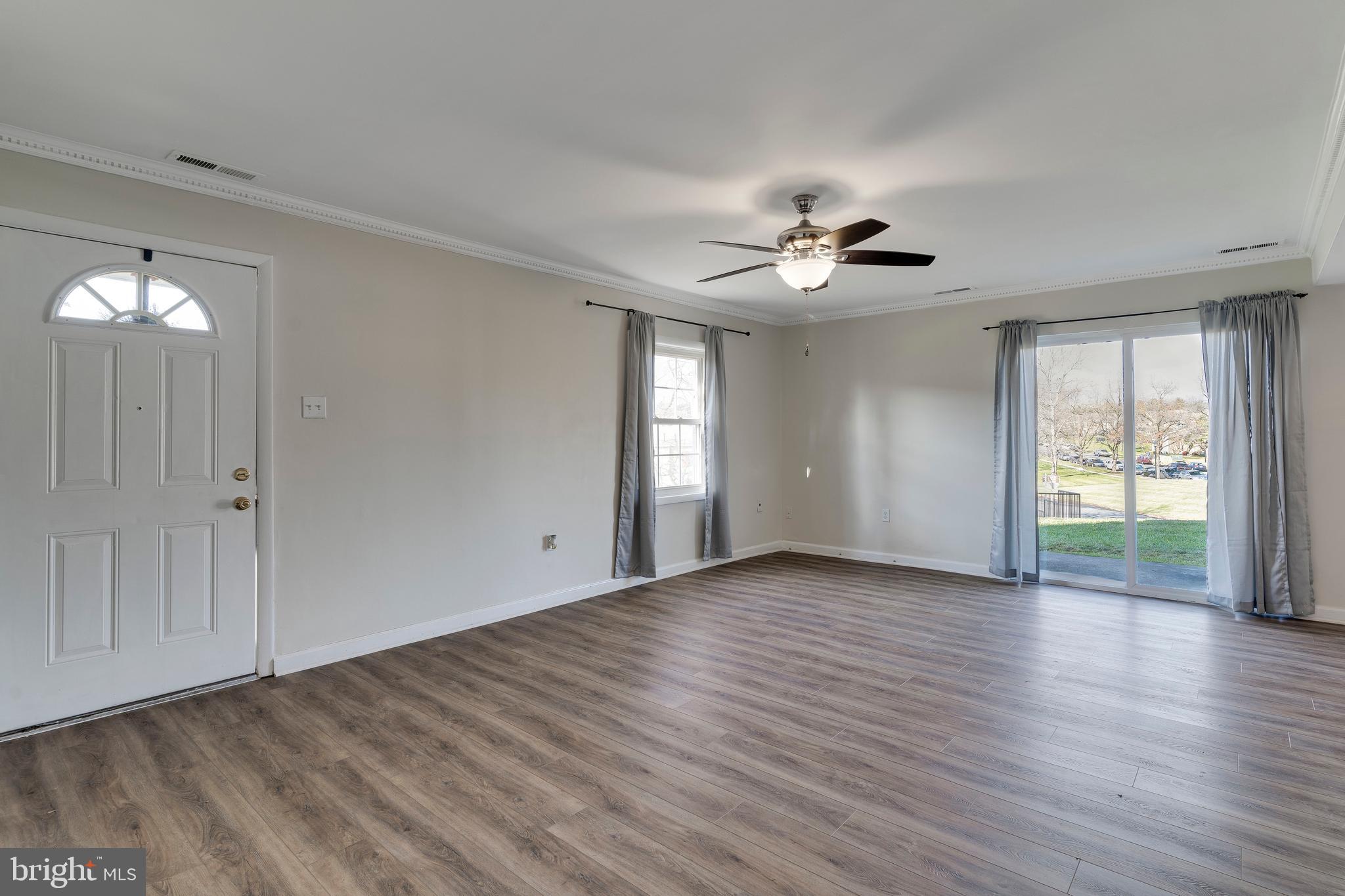 WHISKEY BOTTOM - Residential