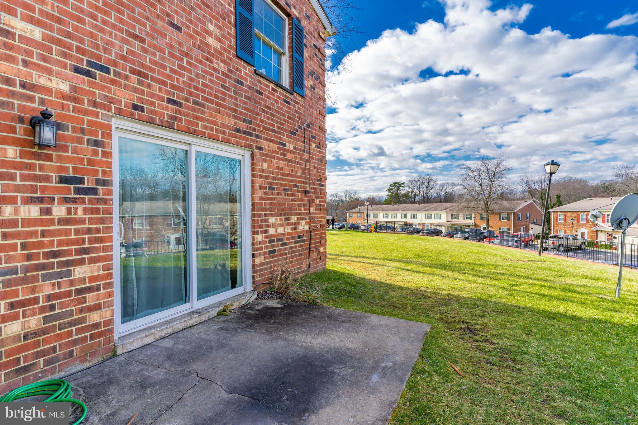 WHISKEY BOTTOM - Residential