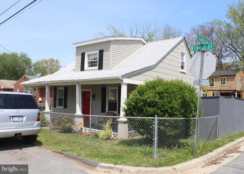 Homes For Sale - 4908 Fable Street<br/> CAPITOL HEIGHTS, MD 20743