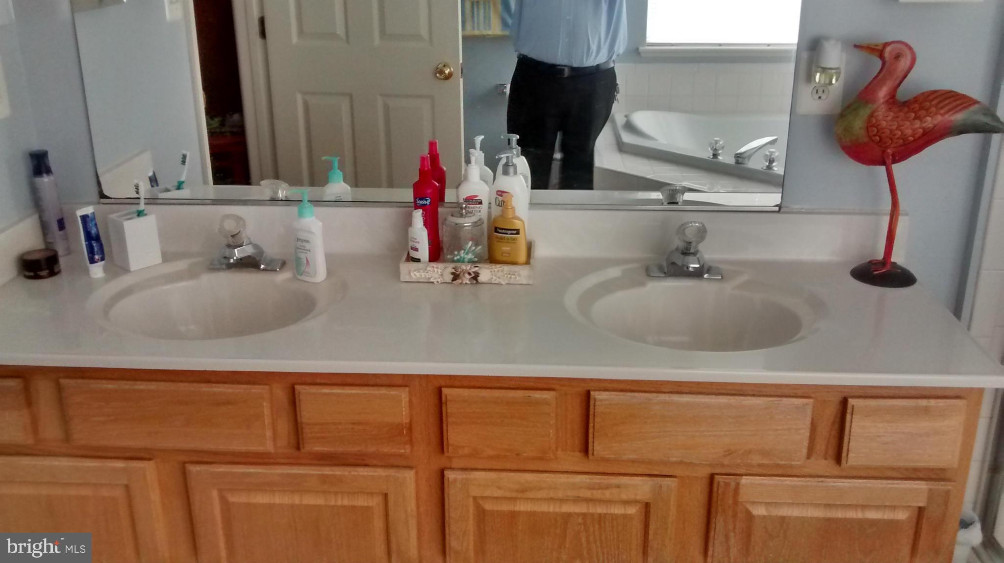 SHEFFIELD MANOR - Residential Lease