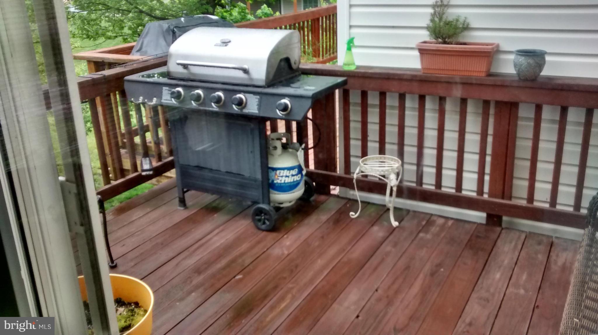 SHEFFIELD MANOR - Residential Lease