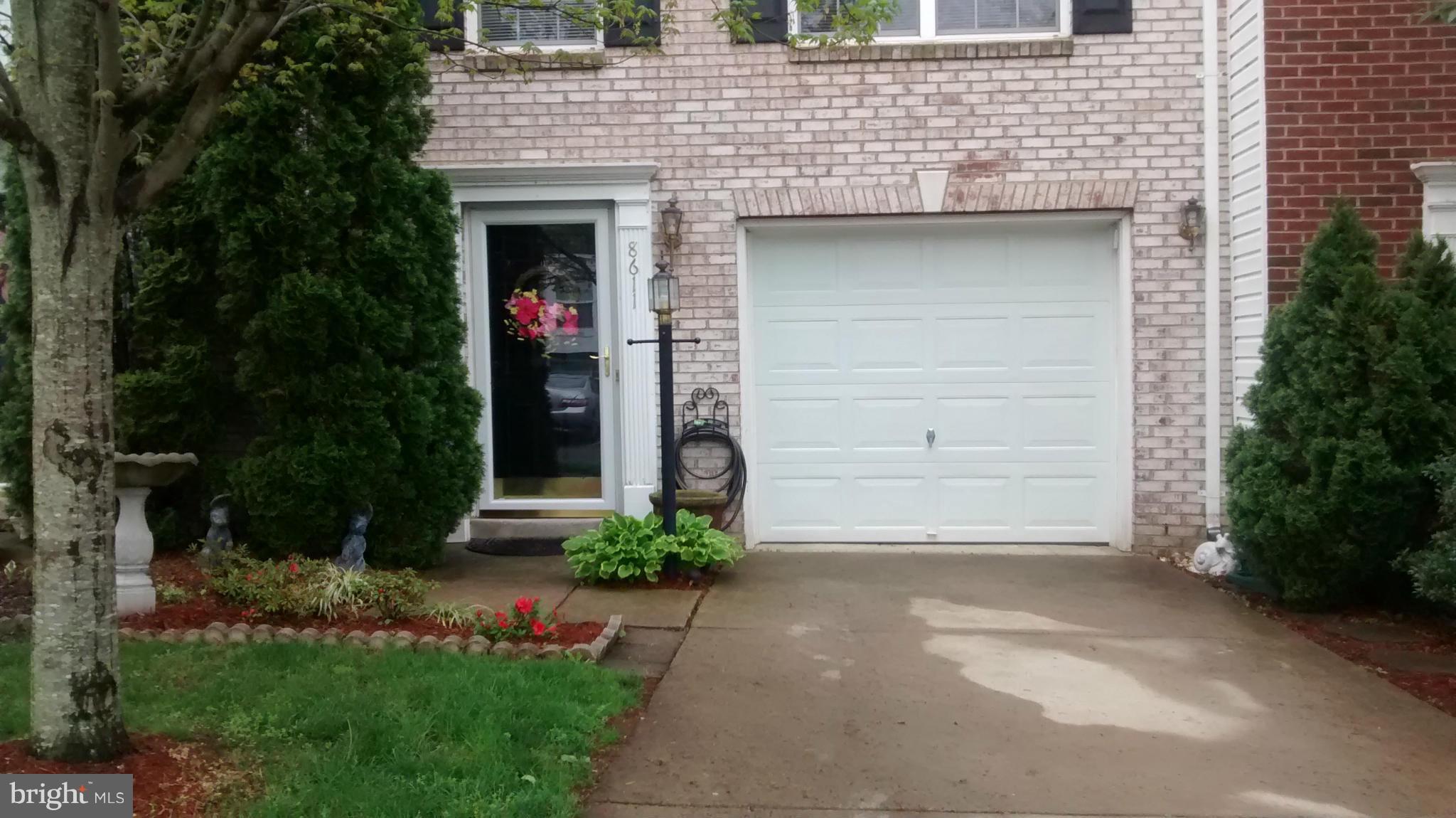 SHEFFIELD MANOR - Residential Lease