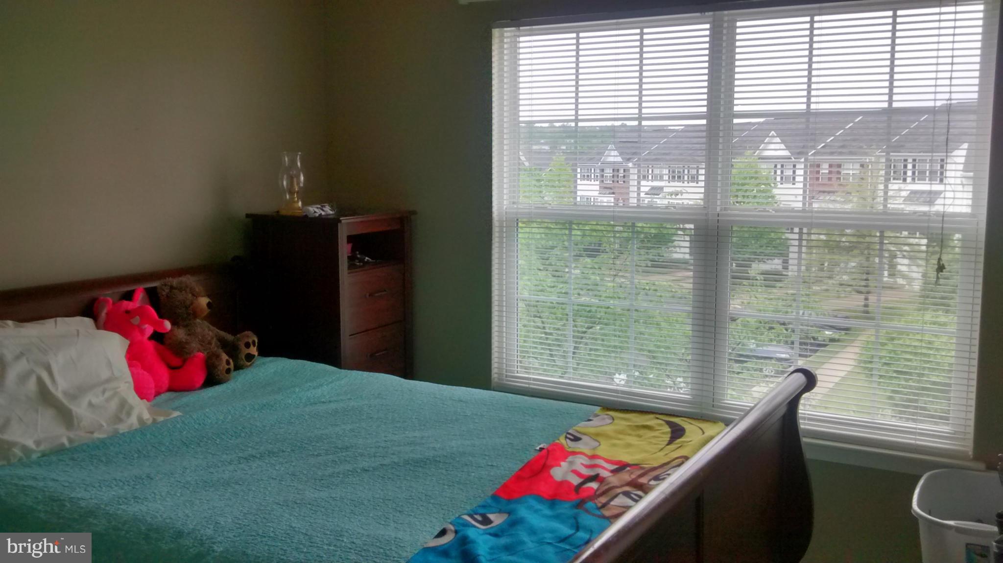 SHEFFIELD MANOR - Residential Lease