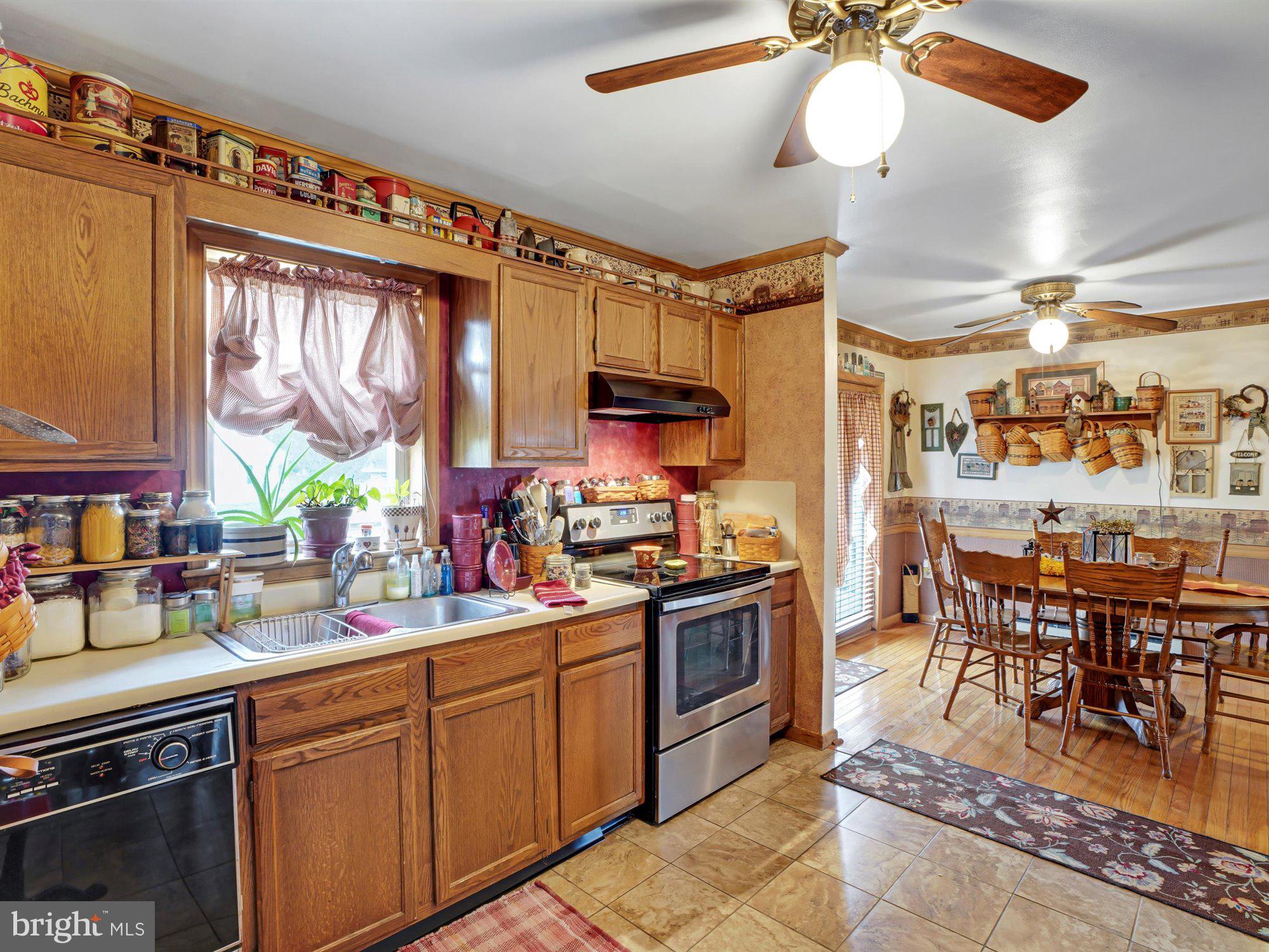 LAKE WYNONAH - Residential