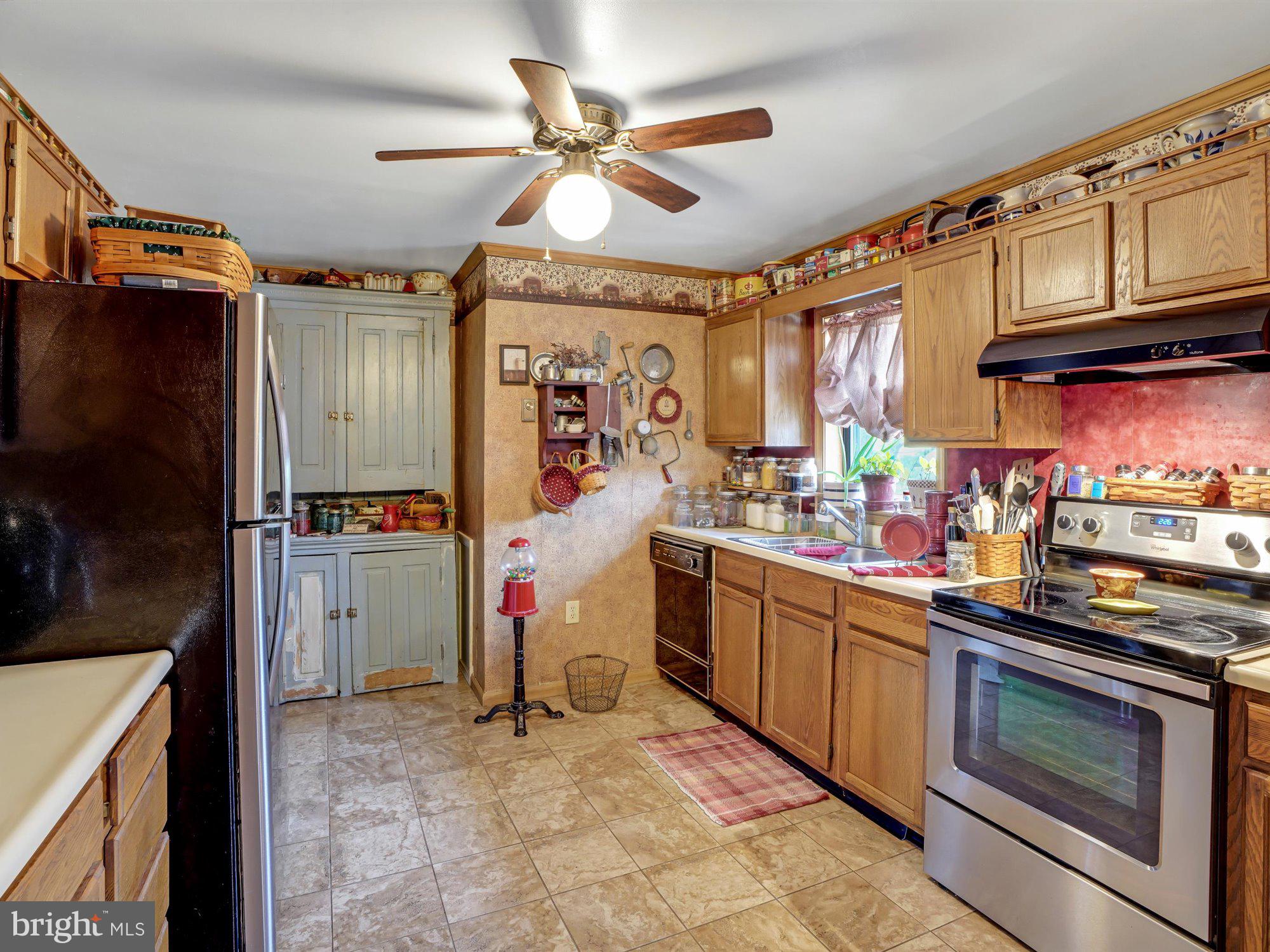 LAKE WYNONAH - Residential