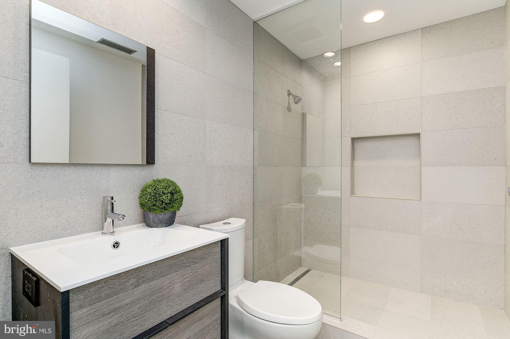 GLEN ECHO HEIGHTS - Residential