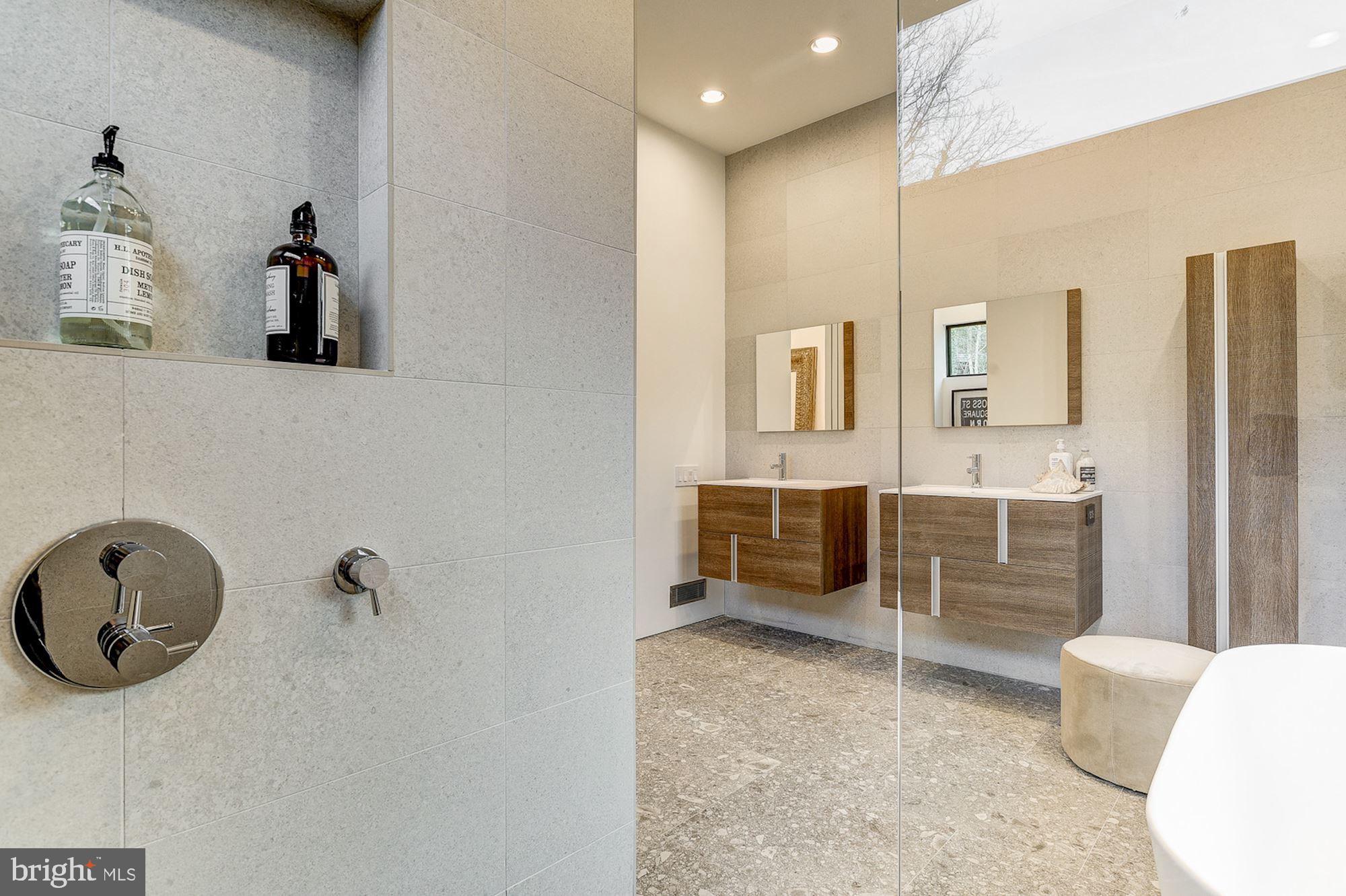 GLEN ECHO HEIGHTS - Residential